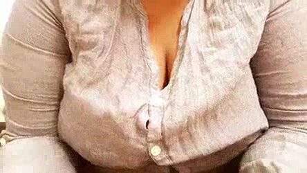 Desi maid sridevi showing boobs