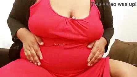 Desi indian aunty with big boobs