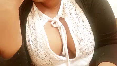Desi indian aunty sexy tits