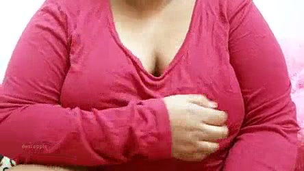 Desi bhabhi priya sexy tits