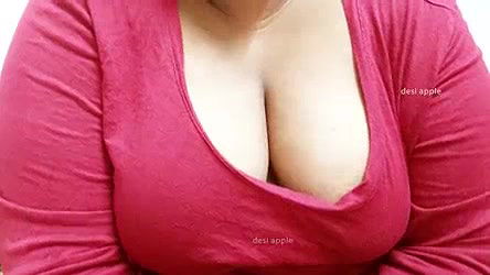 Desi bhabhi priya sexy tits