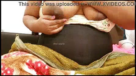Chennai big boobs maid showing boobs