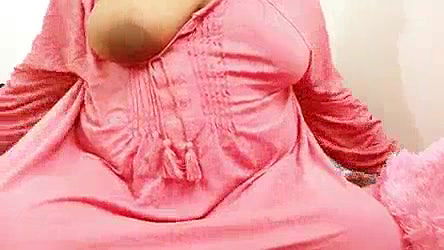 Bhutani sexy aunty showing natural tits