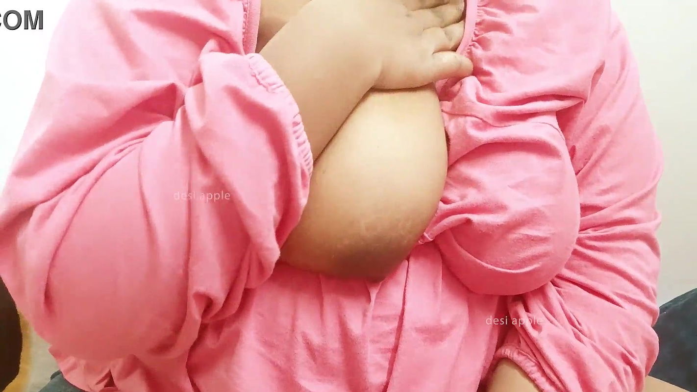 bangladeshi actress rupa showing juicy boobs