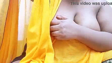 Aunty showing boobs college student