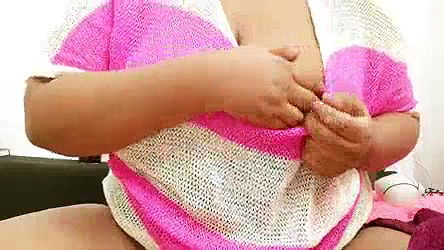 Assam sexy big bhabhi showing boobs