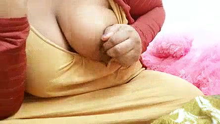 Asian sexy aunty with sexy tits