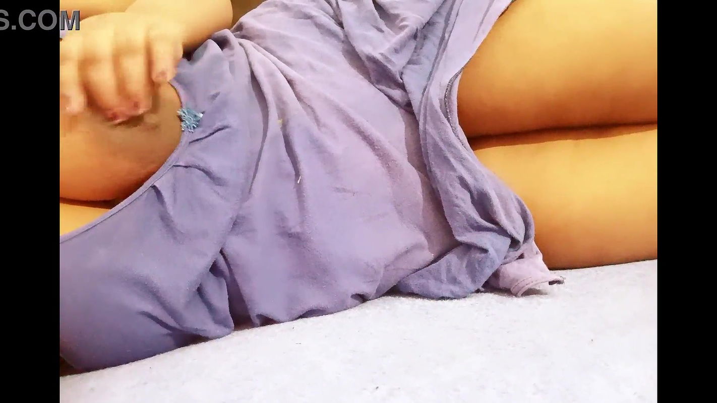 Asian bhabhi playing