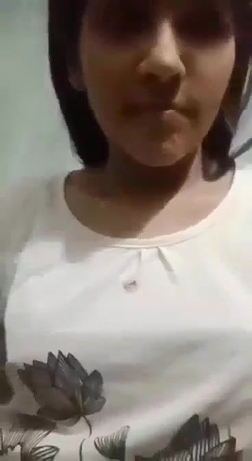Cute Gf Showing Lover