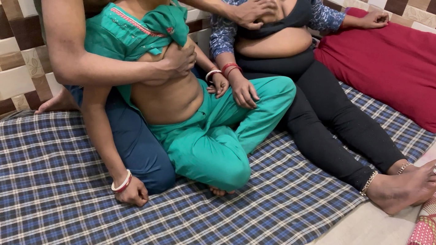 Do bhabhi ko ek mein chuchi dhawai full enjoyment