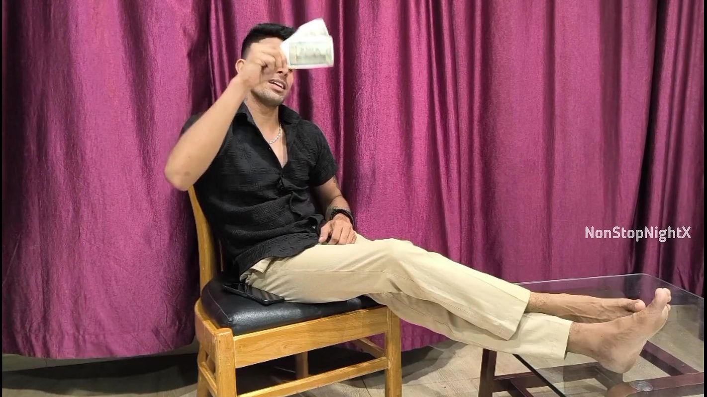 sexy desi girl needs hardcore sex for her wet pussy delivery boy did a great job