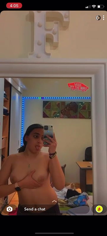 Beautiful Gf Showing