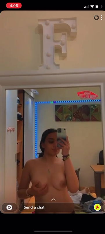 Beautiful Gf Showing