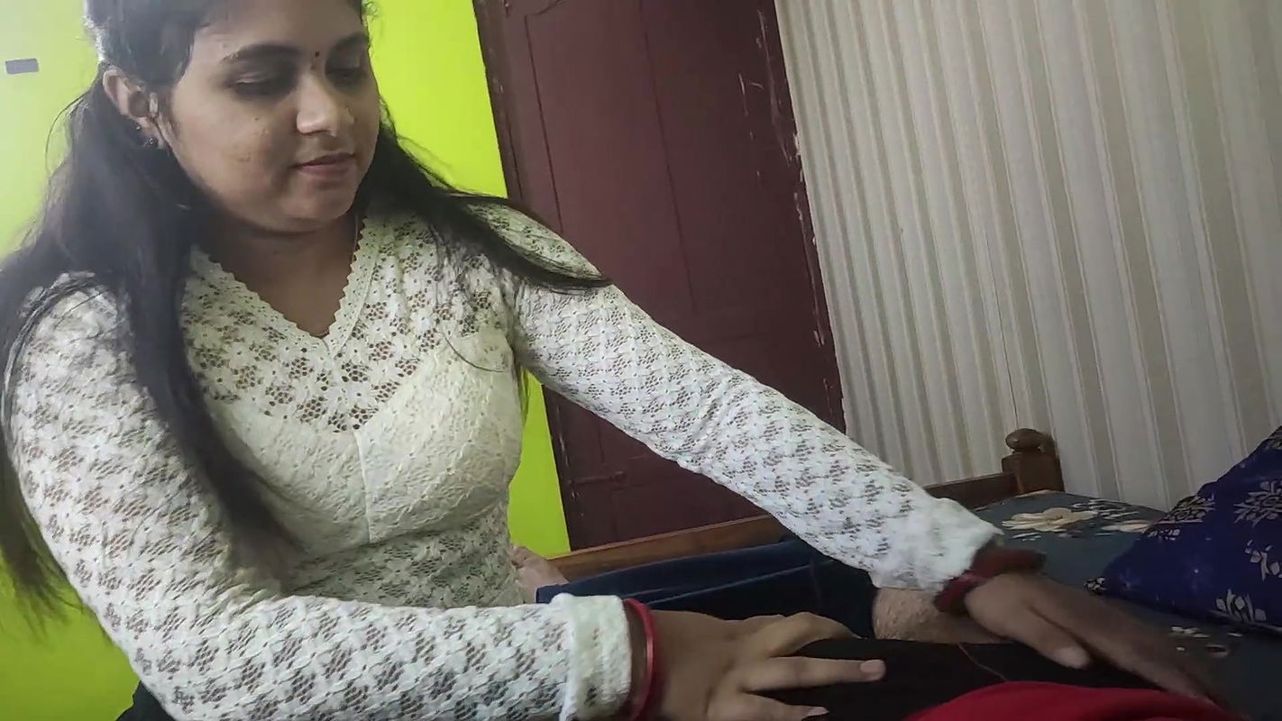 College girl student seduce and dominate doing sex with her teacher in his home, College girl blow job and hard sex with teacher