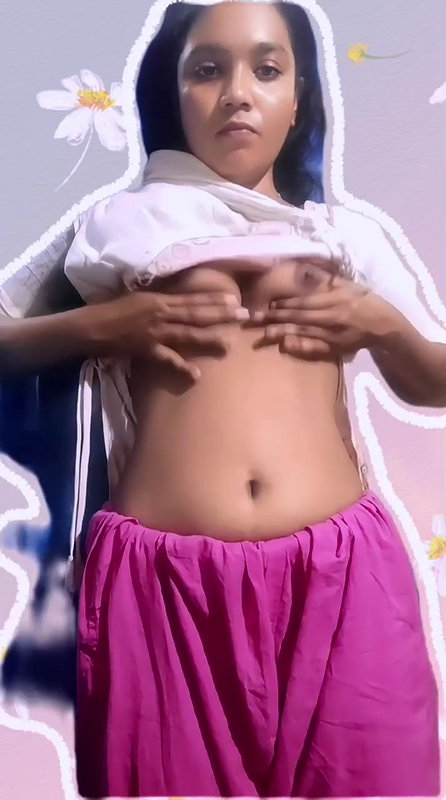 Beautiful Cute Gf Showing for lover