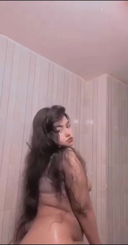 Horny Babe BJ And Fingering Videos