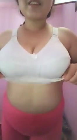 Paaaki beauty Booby Bhabhi