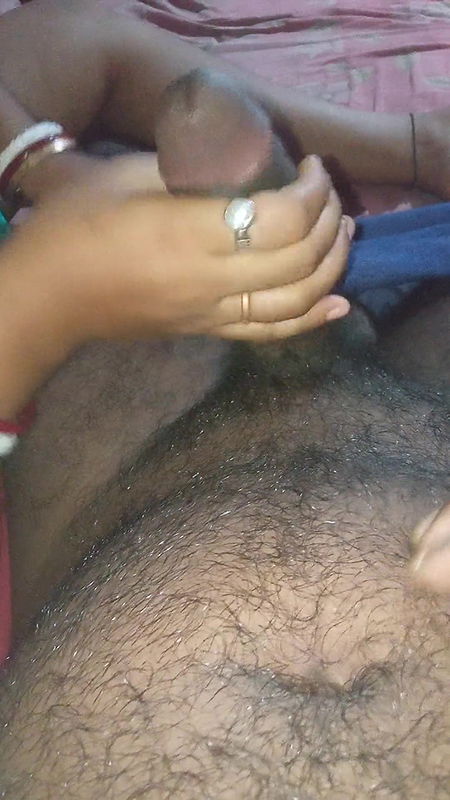 Desi indian Bengali bhabhi blowjob and handjob