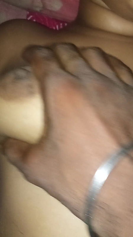 Indian bhabhi or boudi after bath fuck quickly