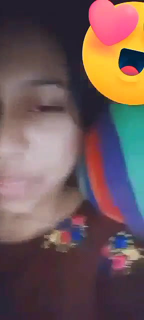 Beautiful Cute Gf Showing