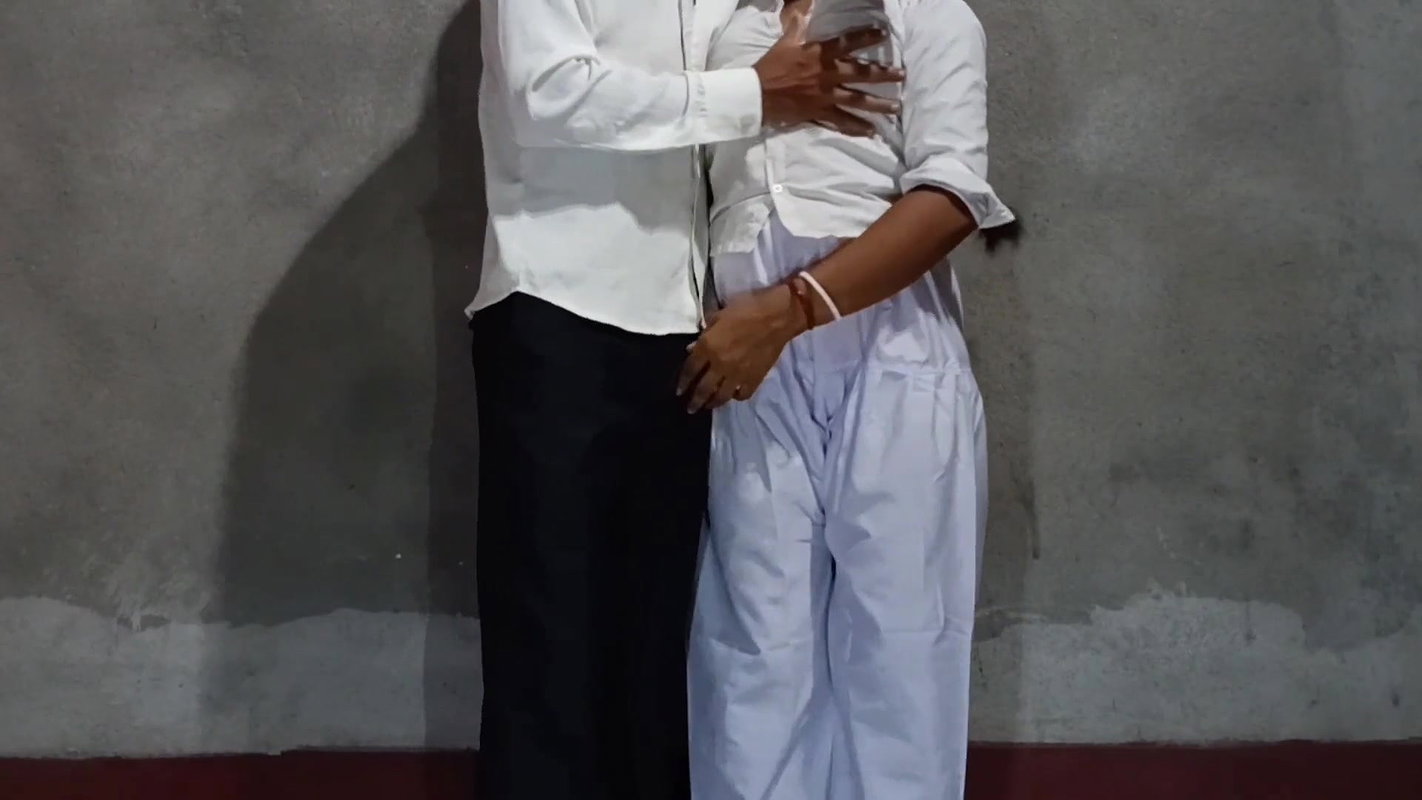 Indian Virgin School Girls and Boyfriend First time Sex