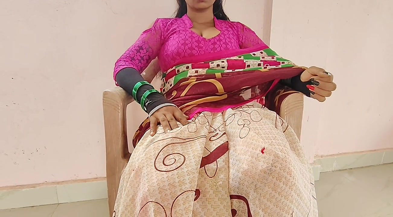 Marathi Sex Video In Clear Marath Voice, Sagar licked his hot sexy Sarika pussySar