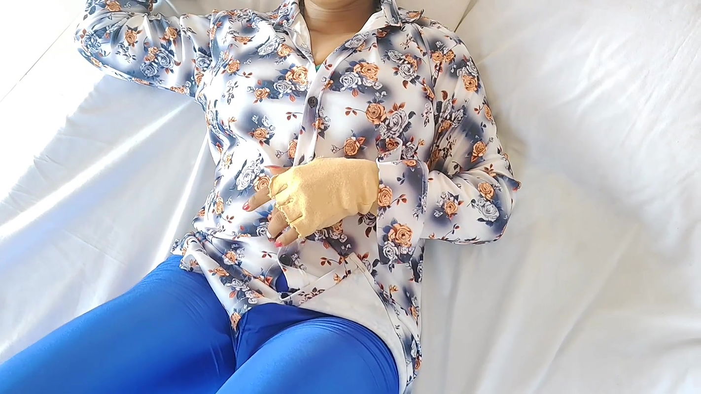 MARATHI SEX VIDEO IN CLEAR MARATHI VOICE, MY COLLEGE FRIEND STEPSISTER VERY HARD DOGGY STYLE FUCK WITH ME