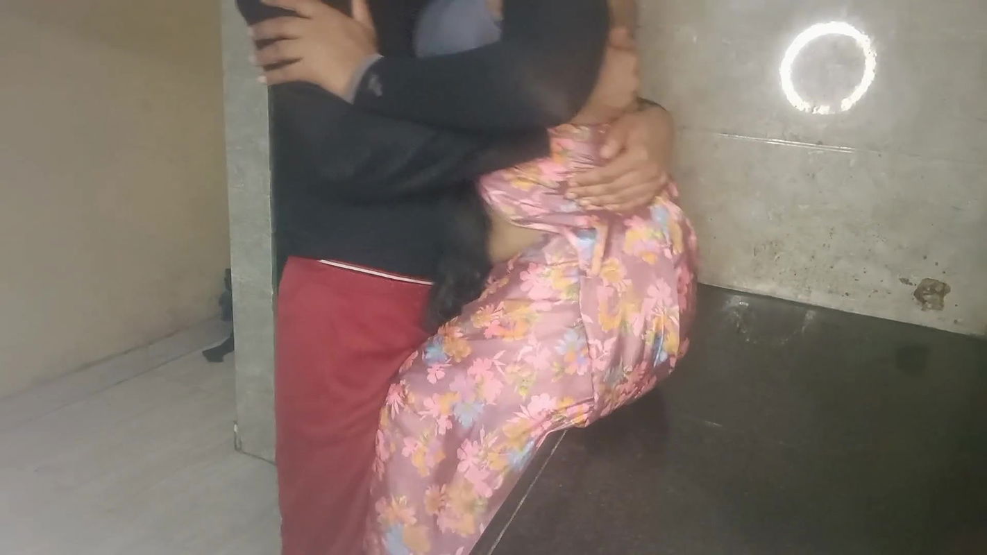 Hot indian sexy wife Sarika sex with husband Rahul , Indian housewife saree sex video