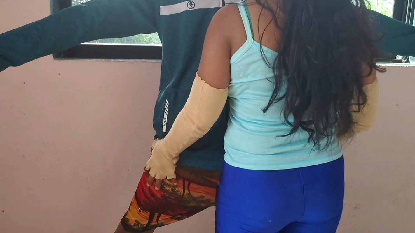 Hot sexy Indian college girlfriend sarika sex with her boyfriend