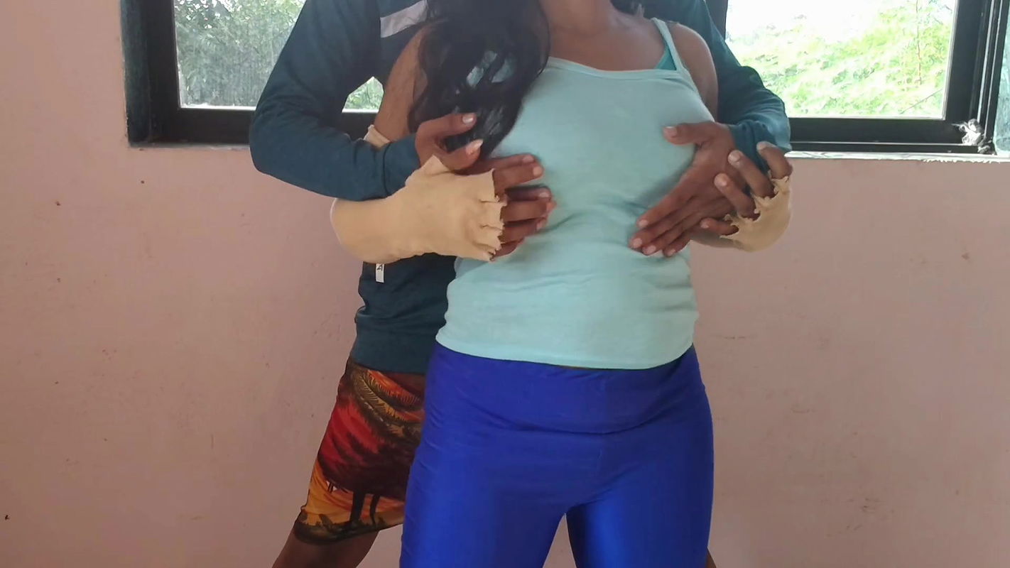 Hot sexy Indian college girlfriend sarika sex with her boyfriend