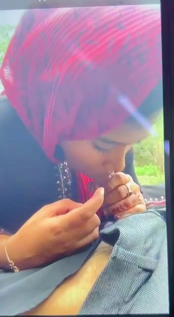 Cute mallu girl outdoor blowjob