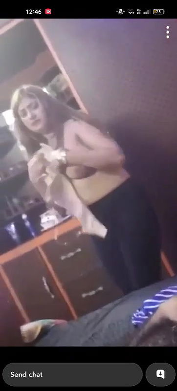 Paki girl nude capture with clear hindi talking