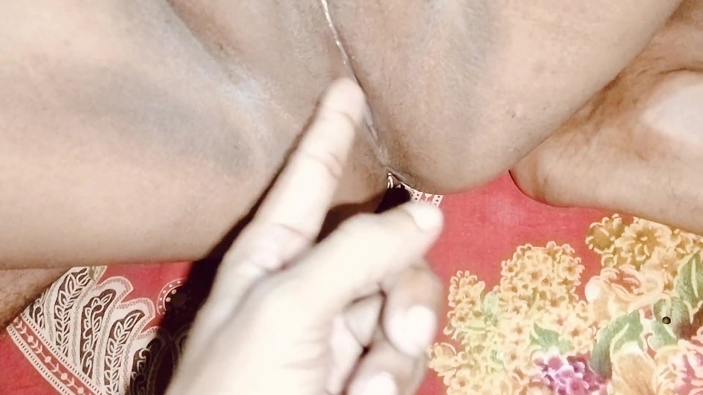 Bangladeshi Hot Malkin Soniya fucking with 18yrs Boy! Indian Hot Sex