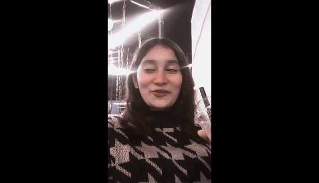 Beautiful GF Many 7 Clip