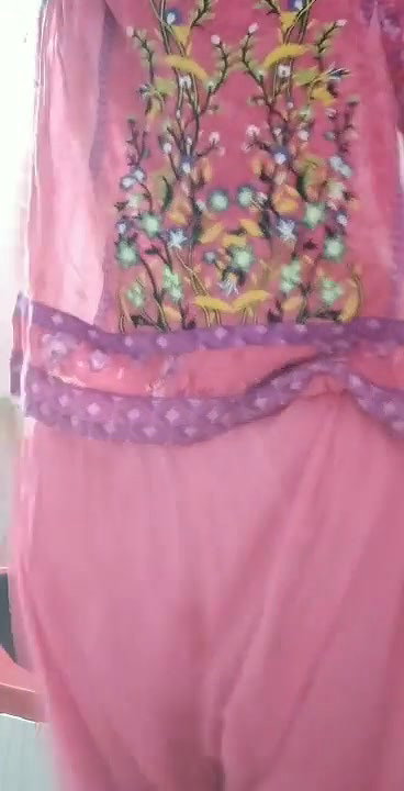 Pakistani wife boobs expose and ass