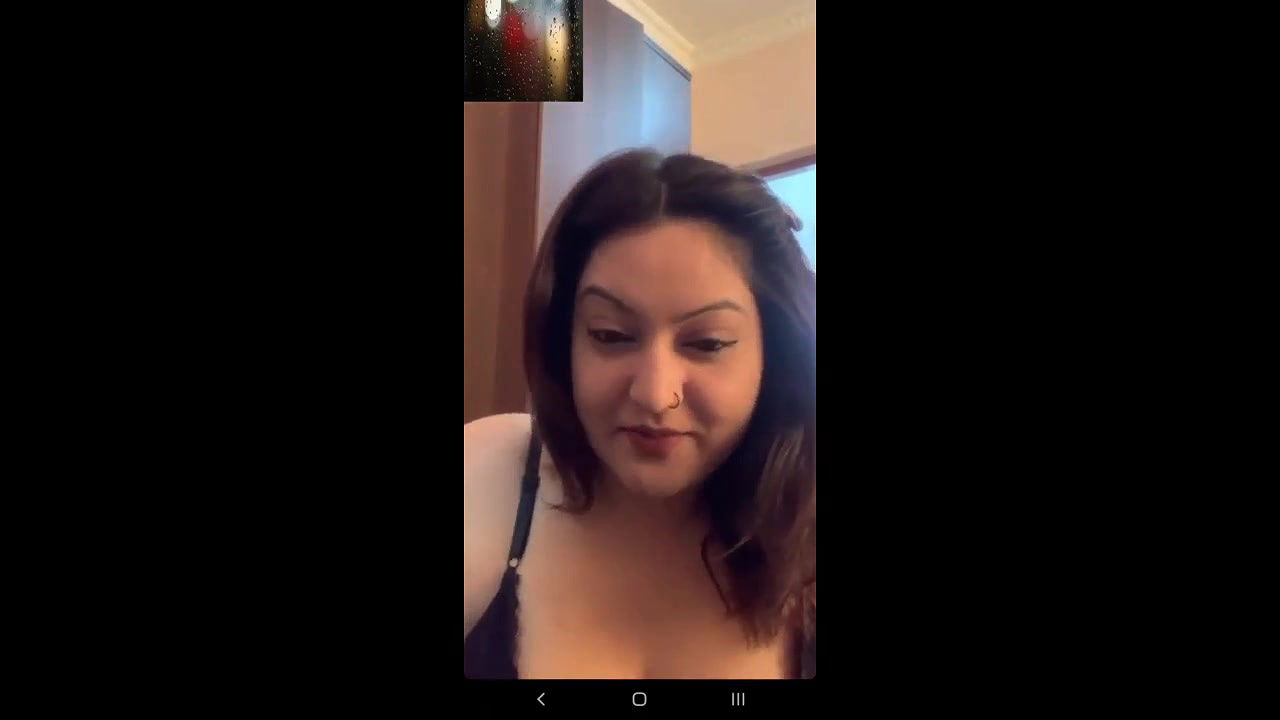 Beautiful Sexy Mal Showing Boobs