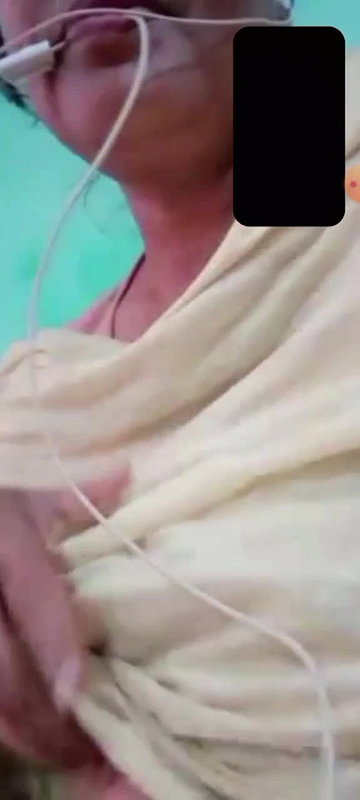 Horny Milf Showing