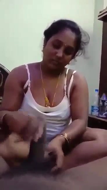 Cute bhabhi handjob and ride