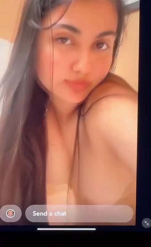 Beautiful Gorgeous Indian Girl Showing Ass