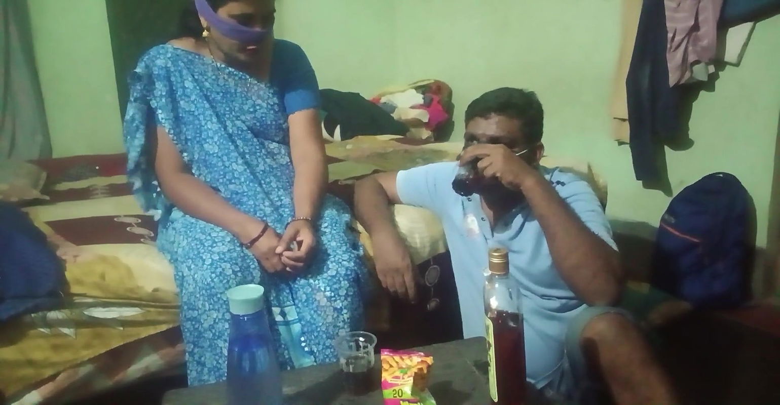 Beautyful indian aunty full night party arrenged with boyfriend