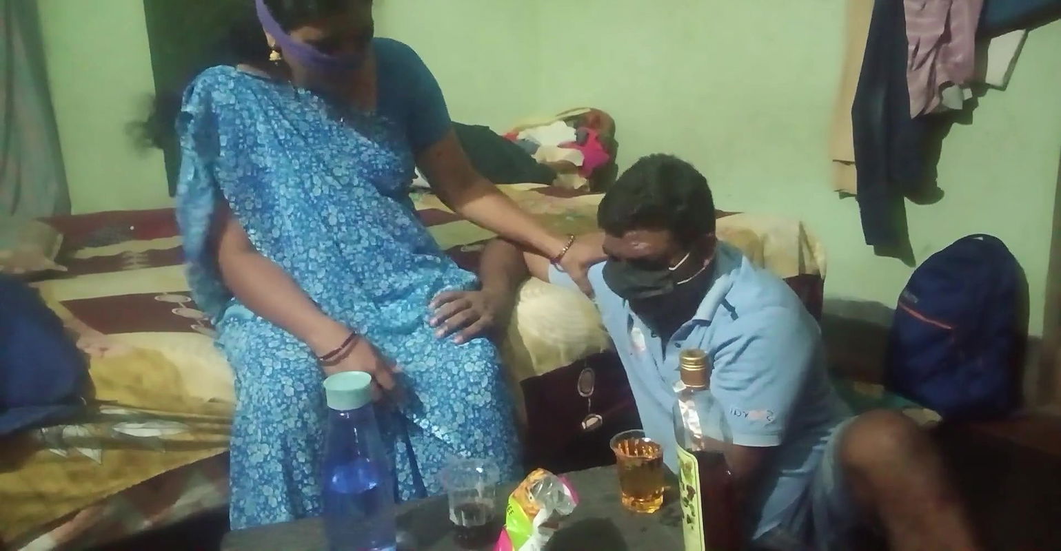 Beautyful indian aunty full night party arrenged with boyfriend