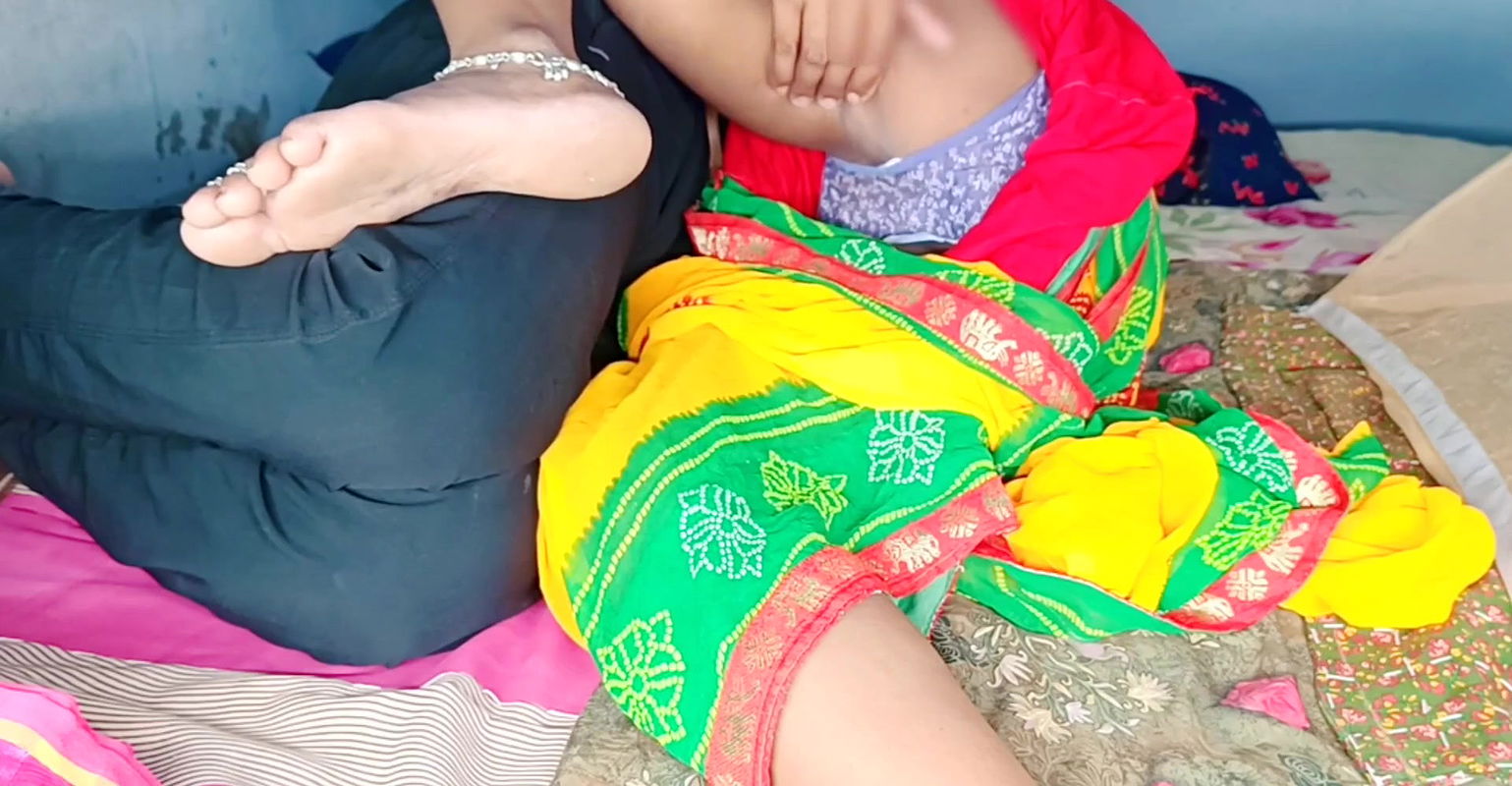 Big boobs horny wife in yellow saree gave sexual pleasure to her husband