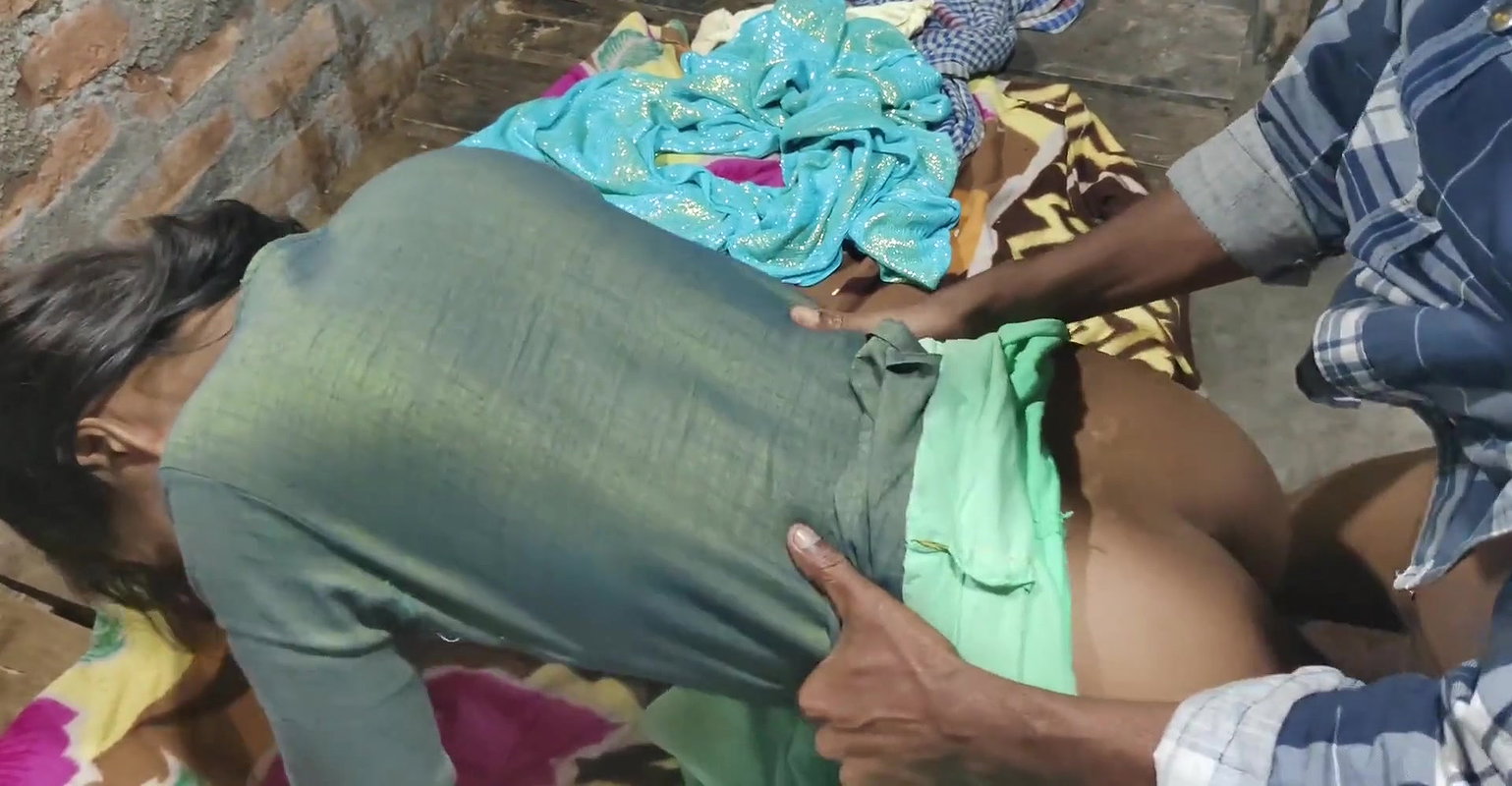 Hot girls sex in home