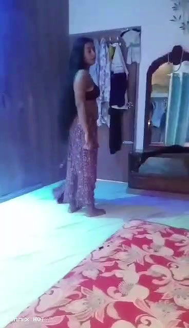 Sexy Babe Giving Sensual Blowjob To BF And Dancing