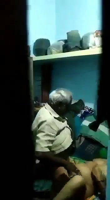 Chubby bhabhi fucked by mature old man