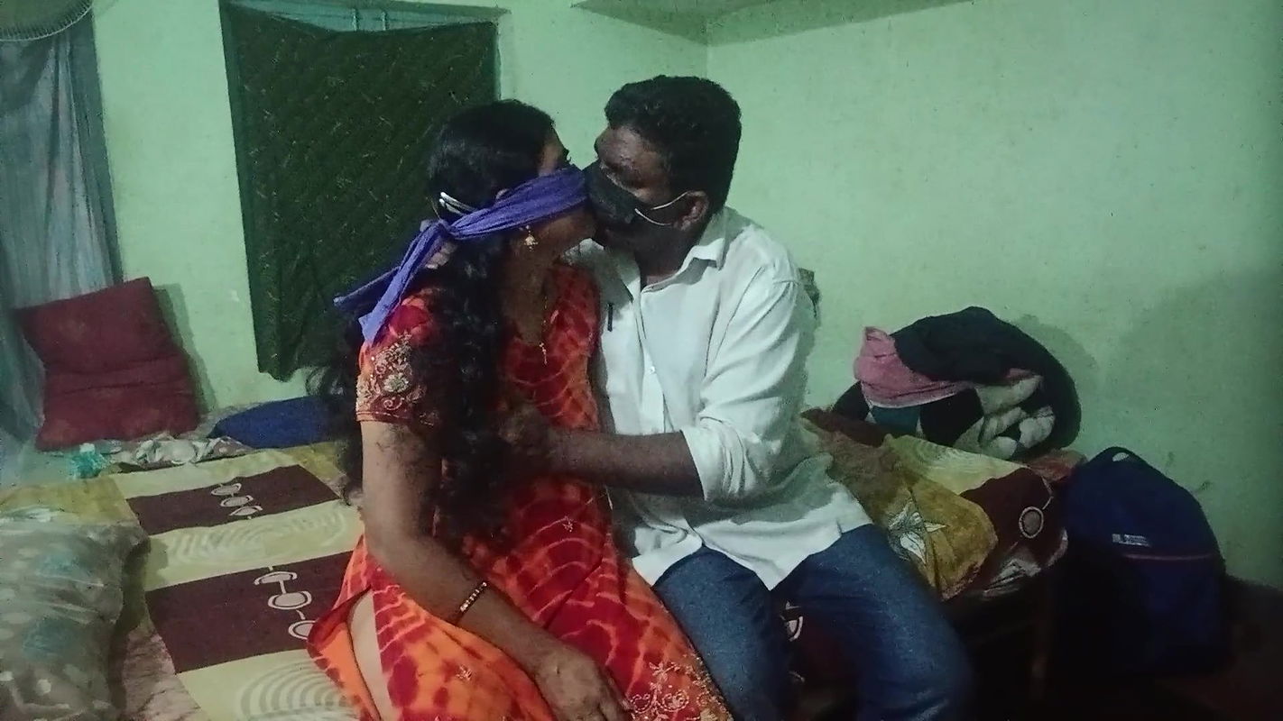 Beautyful sexy babe loves the doggye stayle loves the big black cock hordcore fucking