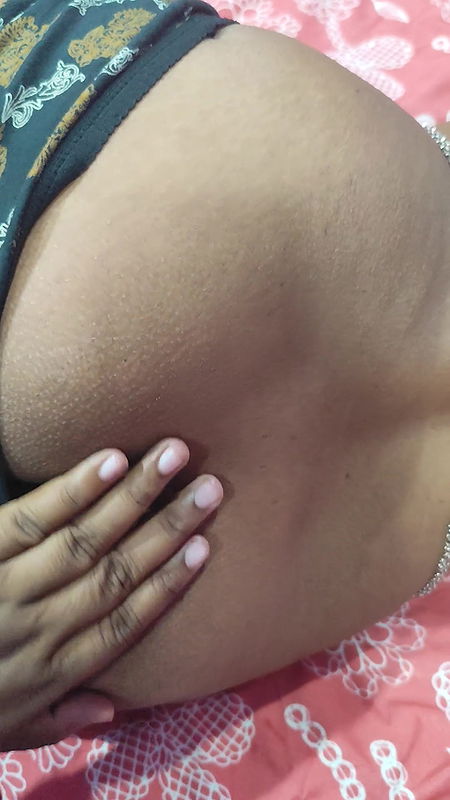 Ass oil massage to bhabhiji in the bedroom by jijaji