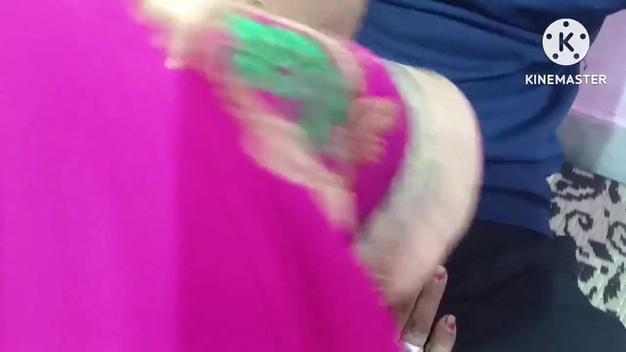 Indian Telugu aunty bowlojab doing outside with driver room