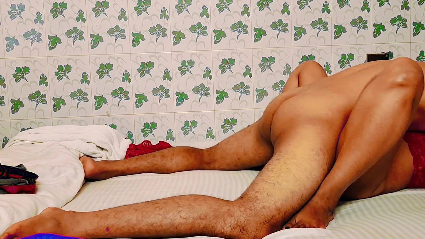 Home Delivery Boy Fucked Housewife and Creamipied Her