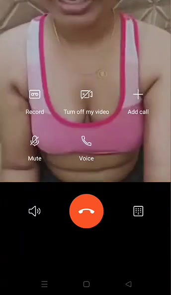 Bhabhi Shows Her Boobs